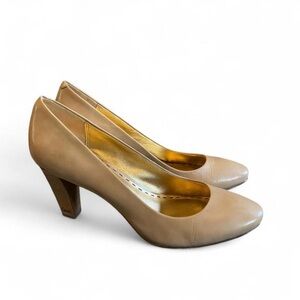 Coach Beige Leather Pumps